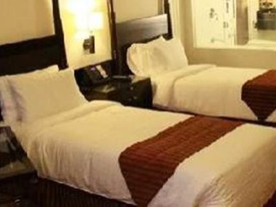 Windsor Rajadhani Hotel Thiruvananthapuram Ngoại thất bức ảnh