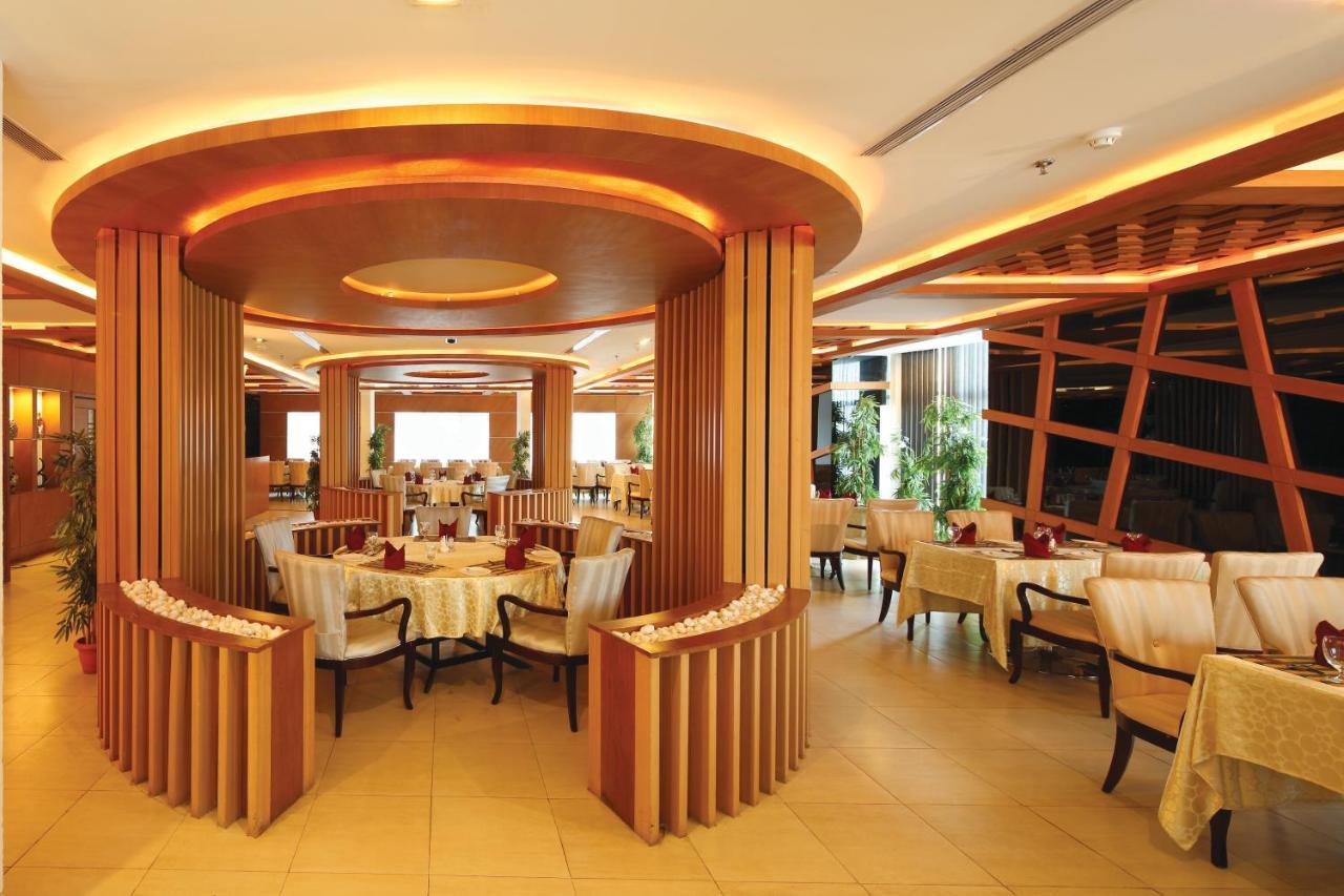 Windsor Rajadhani Hotel Thiruvananthapuram Ngoại thất bức ảnh